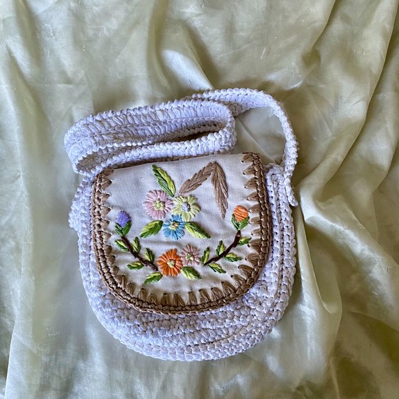 VTG Crochet Raffia Long strap Embroidered Floral Pouch Bag Purse - Picture 6 of 6